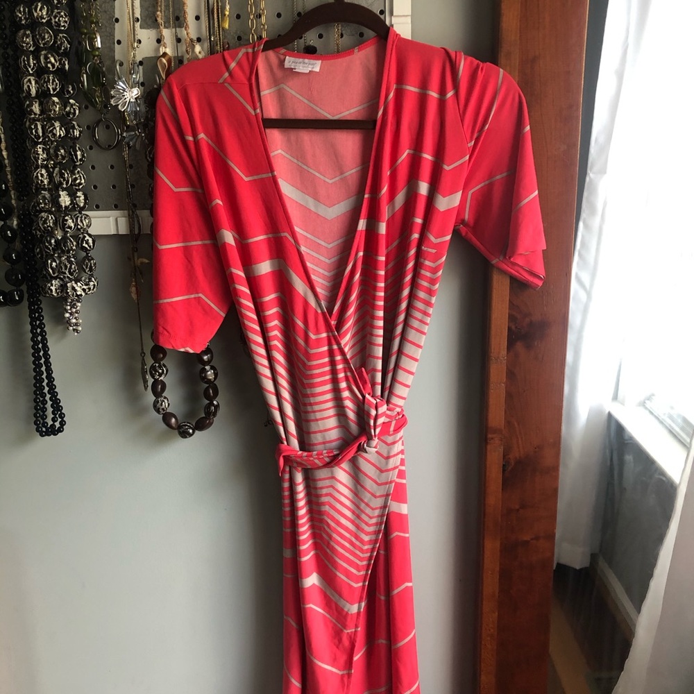 Maternity wrap dress